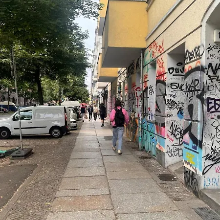 Апартаменты Cozy Altbau In Friedrichshain - Westwing Design Берлин